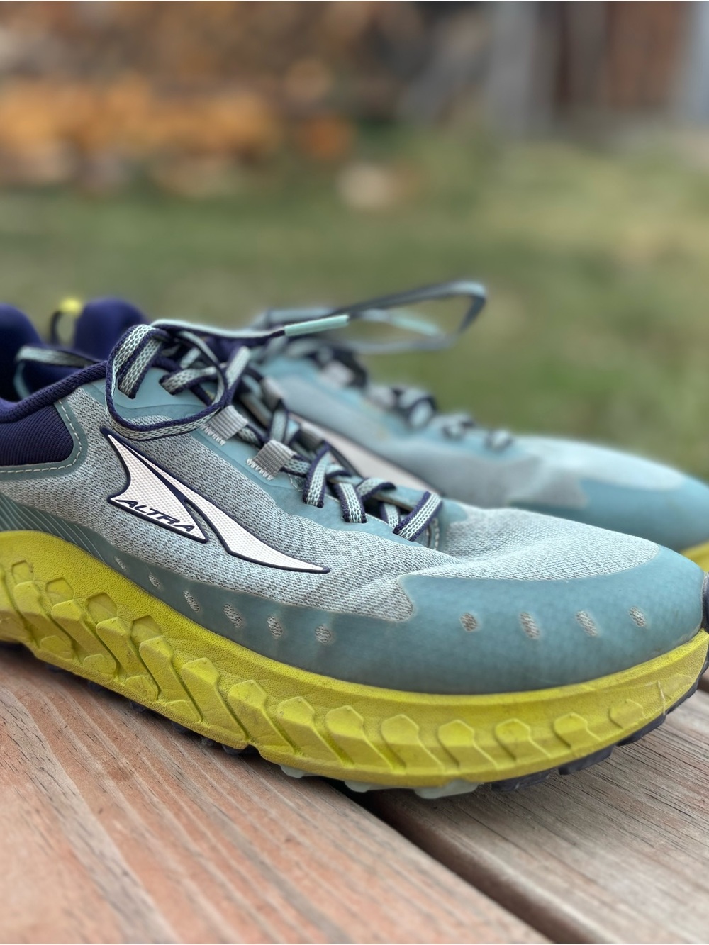 Altra Outroad 2 Women’s Trail Running Shoes- Teal and Lime- Size 9